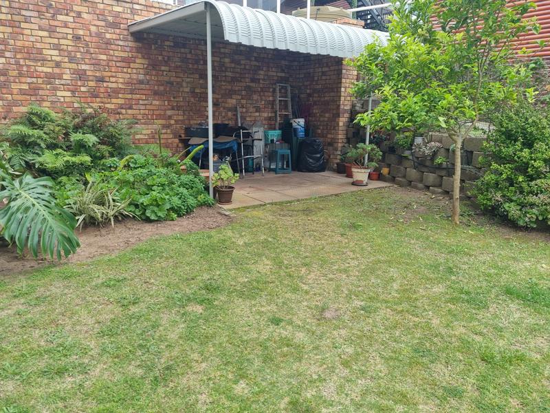 4 Bedroom Property for Sale in Dwarswegstrand Western Cape